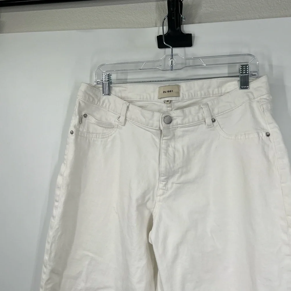 DL1961 Thea Boyfriend Relaxed Tapered Jeans White 27”